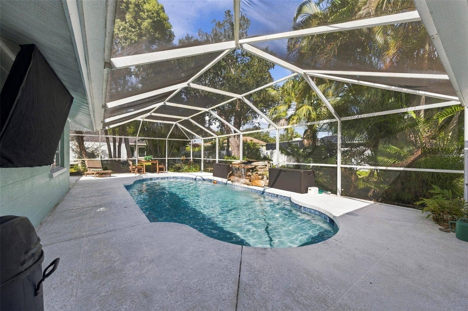 5105 W COUNTRY CLUB DRIVE, Sarasota, FL 34243 5105 W COUNTRY CLUB DRIVE, Sarasota, FL 34243