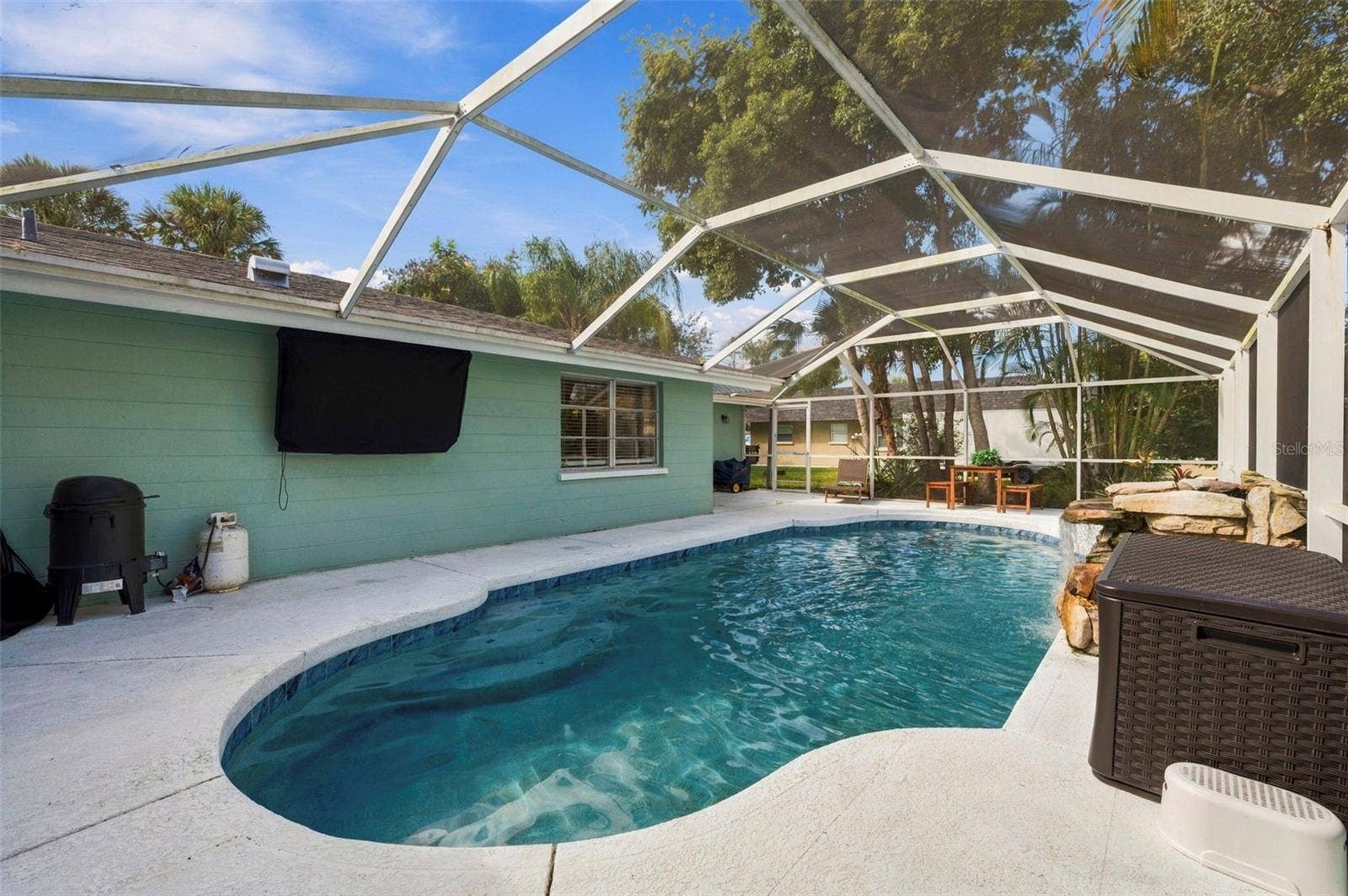 5105 W COUNTRY CLUB DRIVE, Sarasota, FL 34243 5105 W COUNTRY CLUB DRIVE, Sarasota, FL 34243