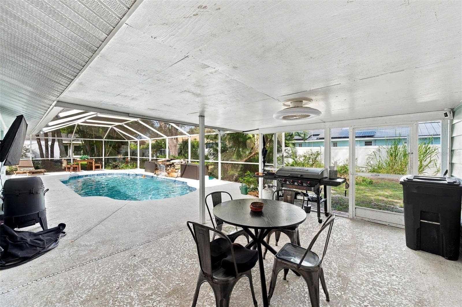 5105 W COUNTRY CLUB DRIVE, Sarasota, FL 34243 5105 W COUNTRY CLUB DRIVE, Sarasota, FL 34243
