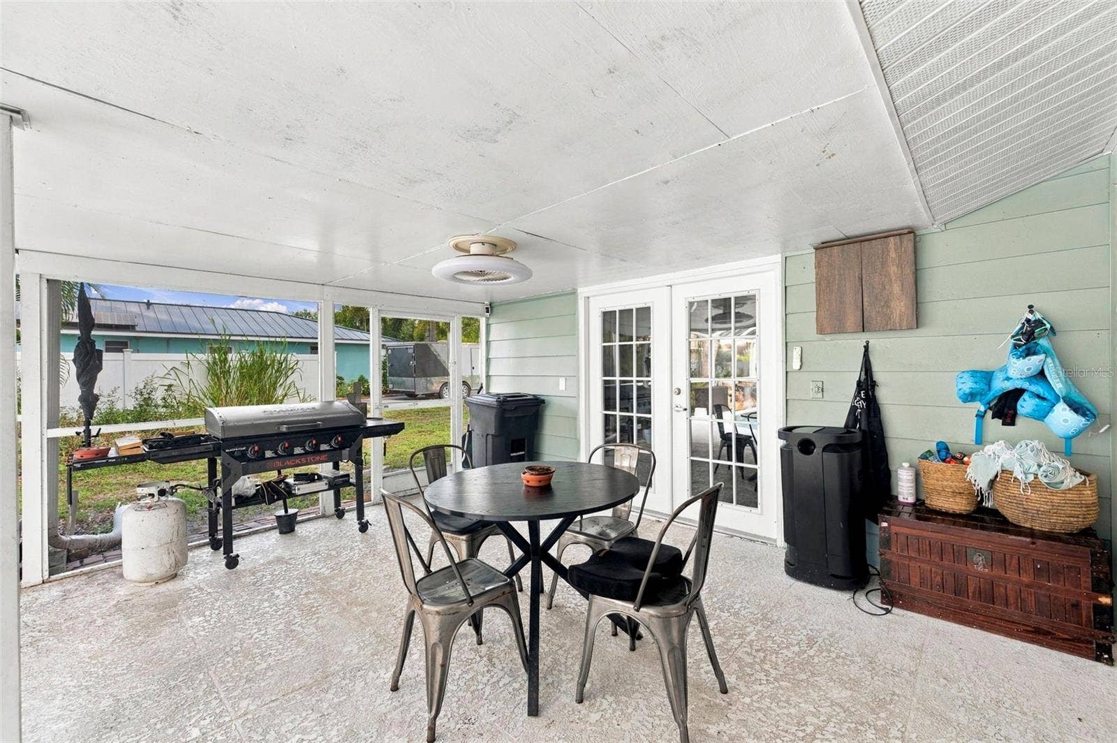 5105 W COUNTRY CLUB DRIVE, Sarasota, FL 34243 5105 W COUNTRY CLUB DRIVE, Sarasota, FL 34243