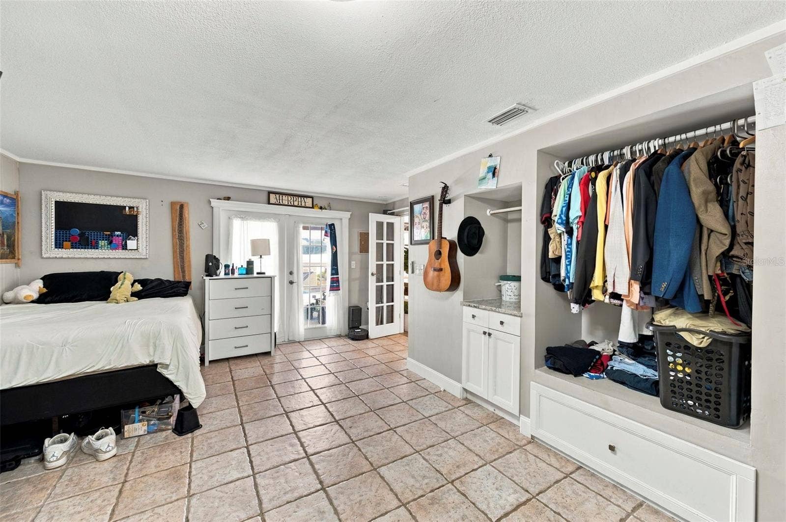 5105 W COUNTRY CLUB DRIVE, Sarasota, FL 34243 5105 W COUNTRY CLUB DRIVE, Sarasota, FL 34243