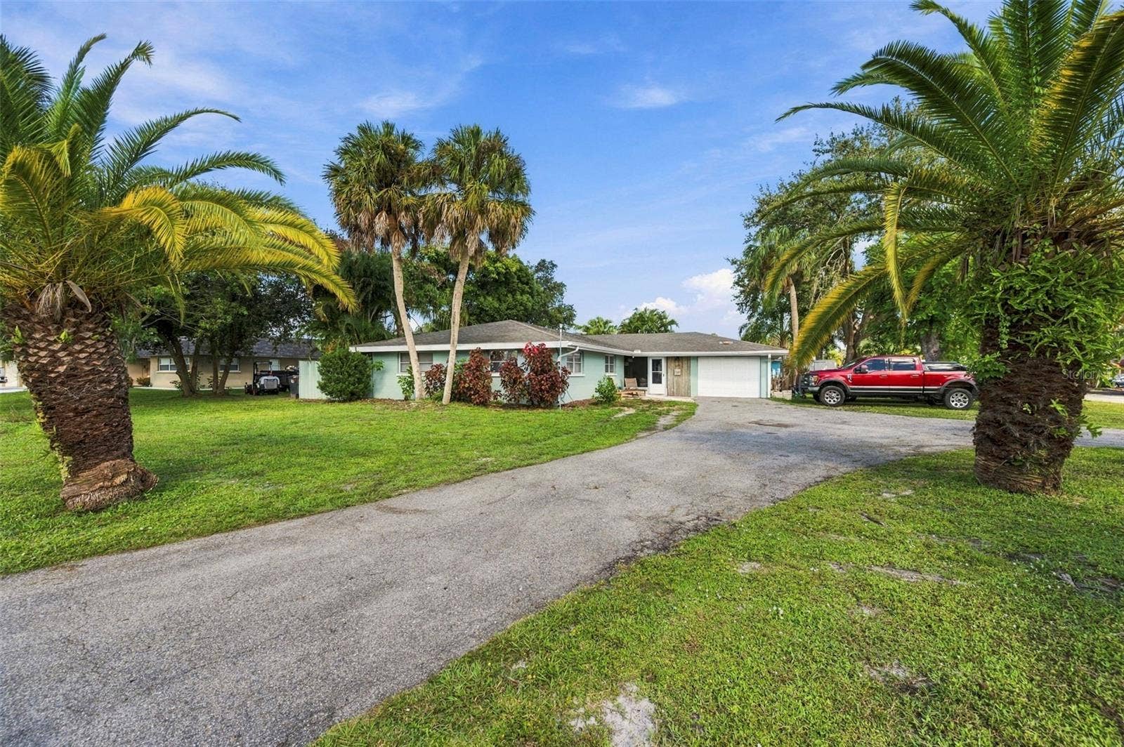 5105 W COUNTRY CLUB DRIVE, Sarasota, FL 34243 5105 W COUNTRY CLUB DRIVE, Sarasota, FL 34243