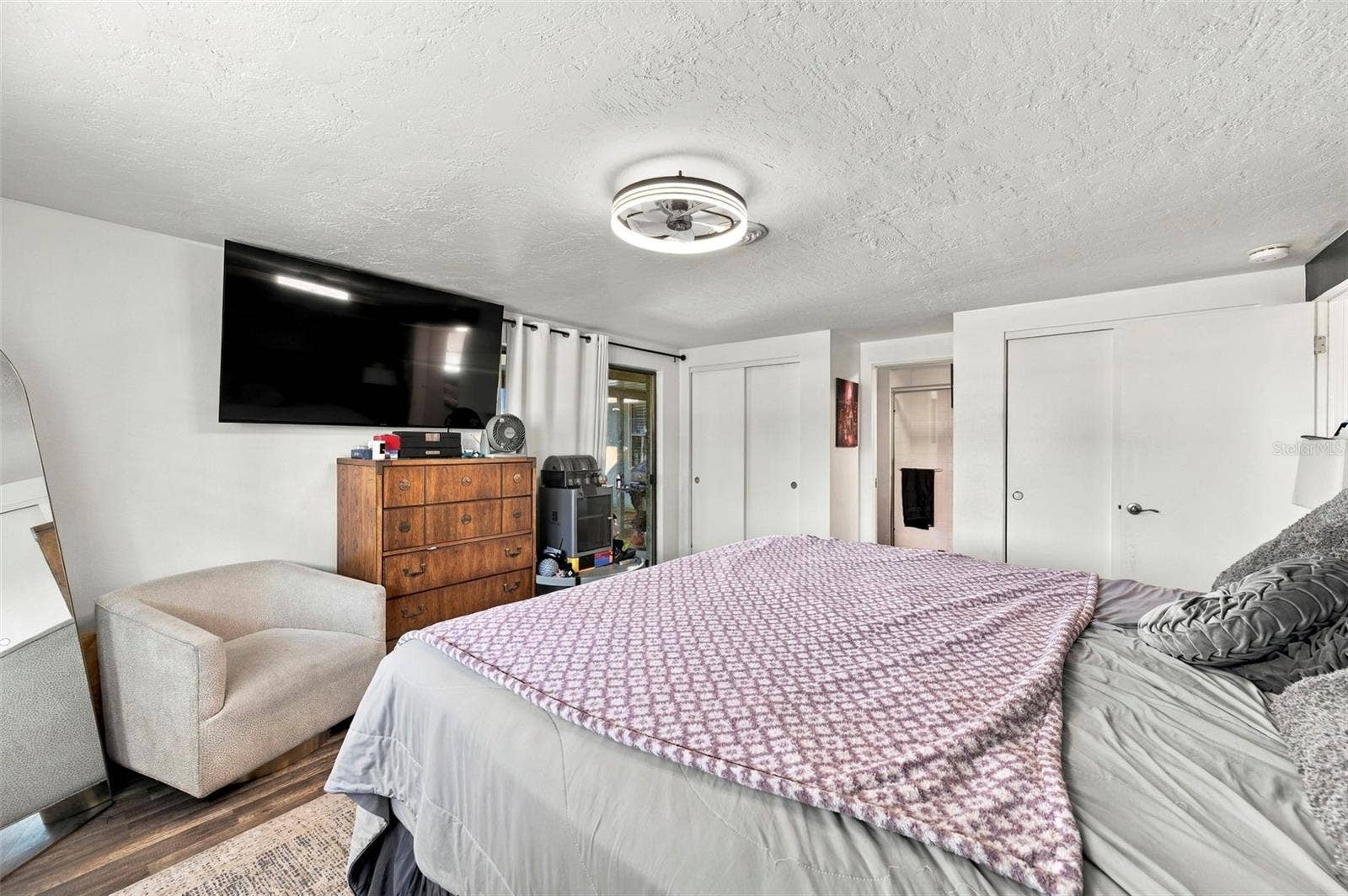 5105 W COUNTRY CLUB DRIVE, Sarasota, FL 34243 5105 W COUNTRY CLUB DRIVE, Sarasota, FL 34243