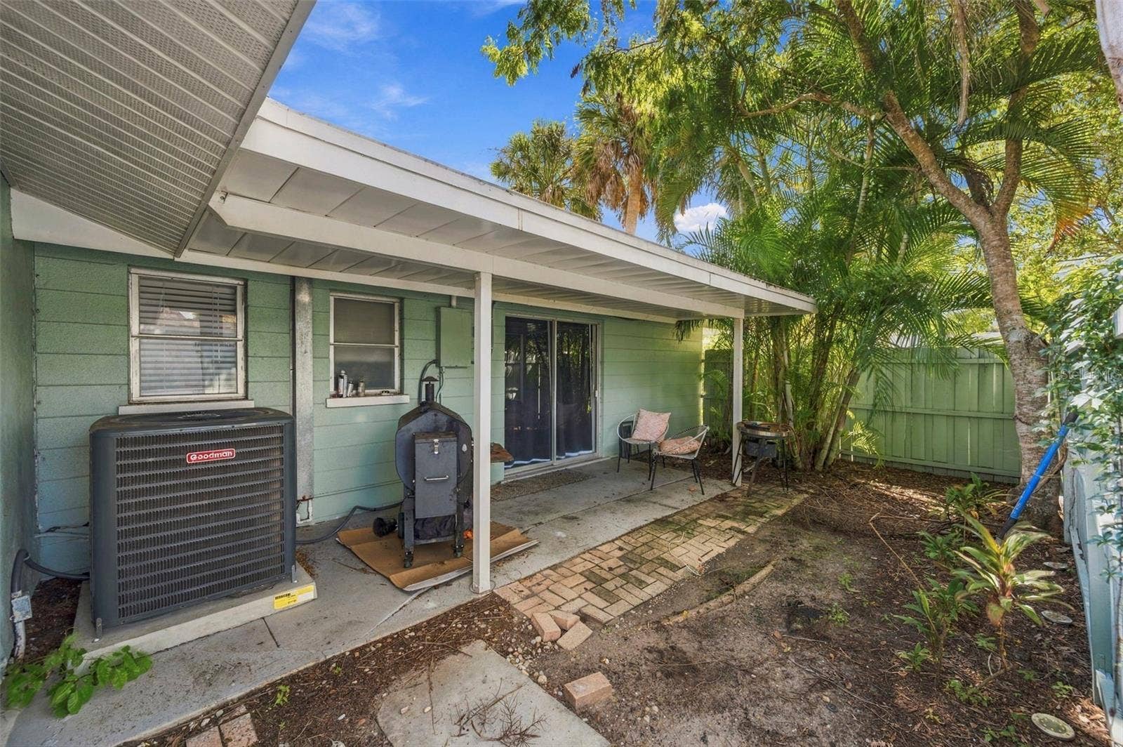 5105 W COUNTRY CLUB DRIVE, Sarasota, FL 34243 5105 W COUNTRY CLUB DRIVE, Sarasota, FL 34243