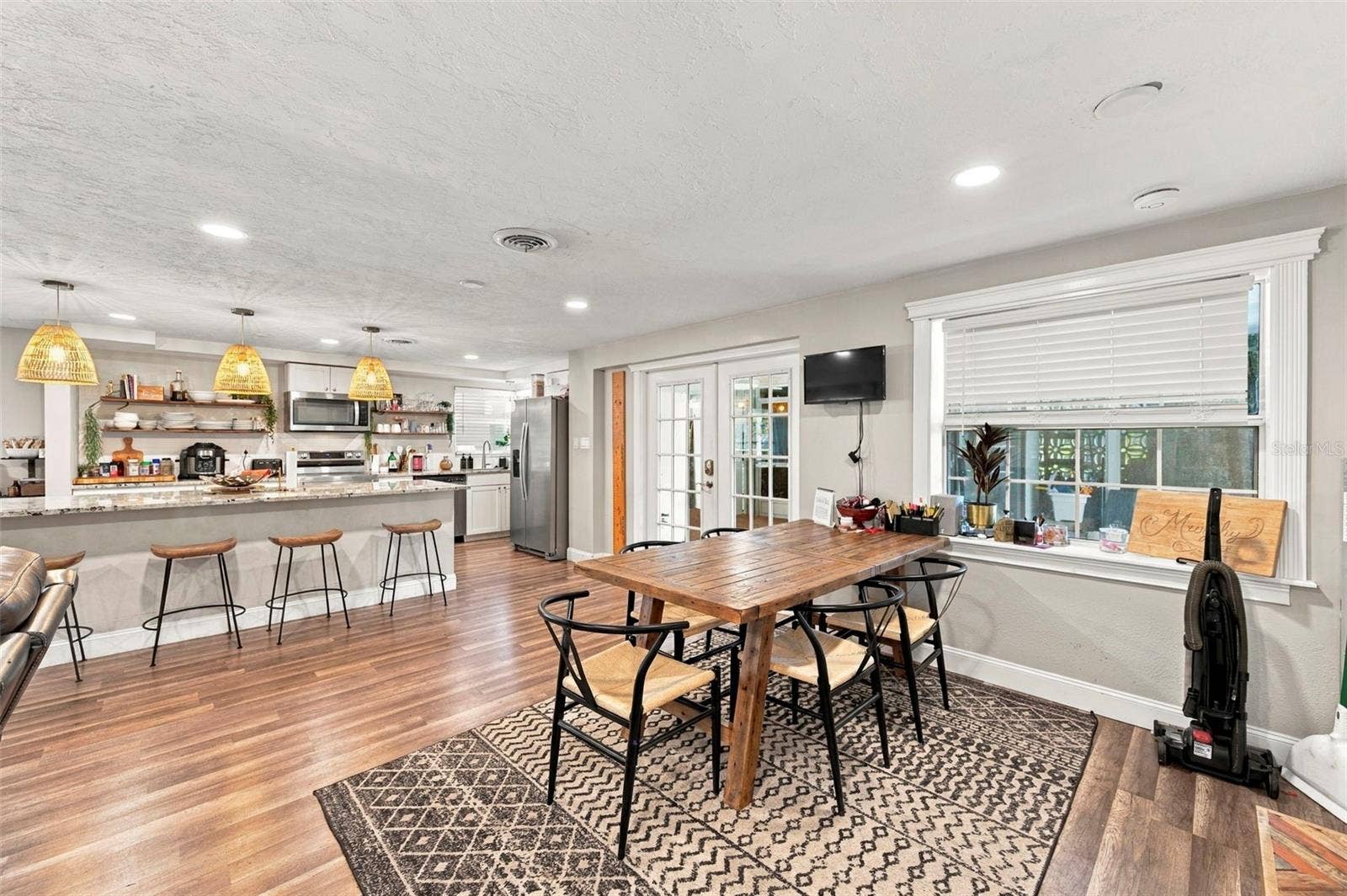 5105 W COUNTRY CLUB DRIVE, Sarasota, FL 34243 5105 W COUNTRY CLUB DRIVE, Sarasota, FL 34243