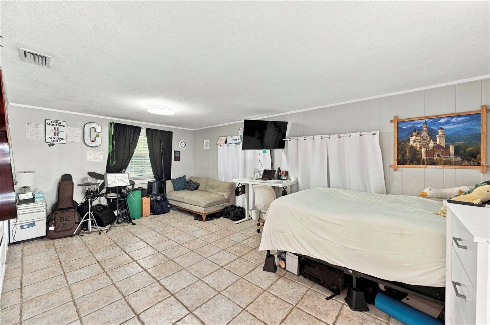 5105 W COUNTRY CLUB DRIVE, Sarasota, FL 34243 5105 W COUNTRY CLUB DRIVE, Sarasota, FL 34243
