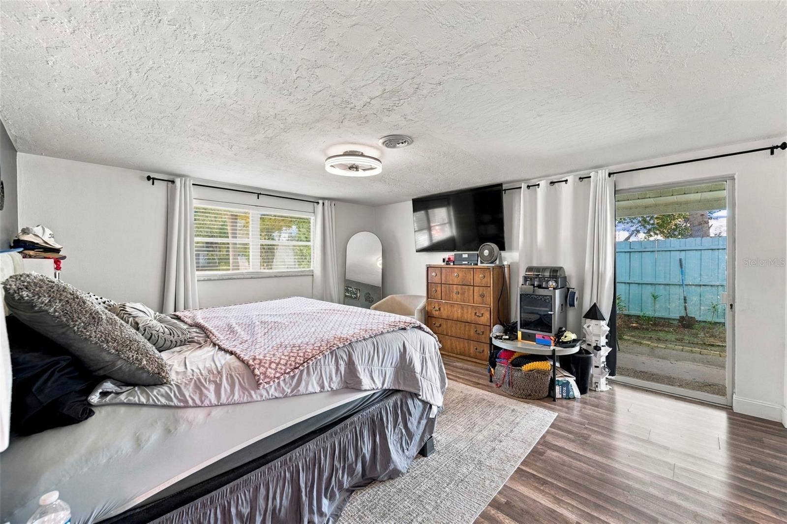 5105 W COUNTRY CLUB DRIVE, Sarasota, FL 34243 5105 W COUNTRY CLUB DRIVE, Sarasota, FL 34243