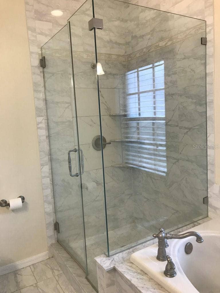 10409 MULLIGAN COURT, Tampa, FL 33647 10409 MULLIGAN COURT, Tampa, FL 33647