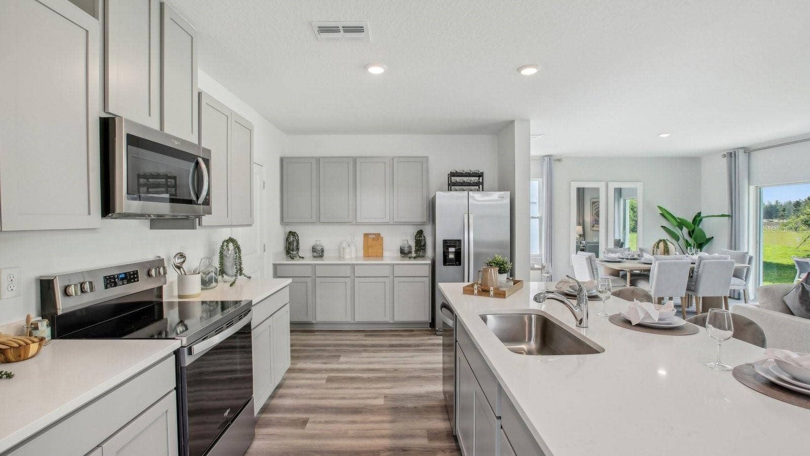 4620 HIDDEN FARM DRIVE, Plant City, FL 33565 4620 HIDDEN FARM DRIVE, Plant City, FL 33565