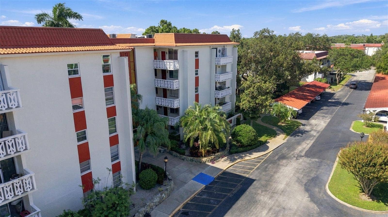 2630 PEARCE DRIVE, #211, Clearwater, FL 33764 2630 PEARCE DRIVE, #211, Clearwater, FL 33764