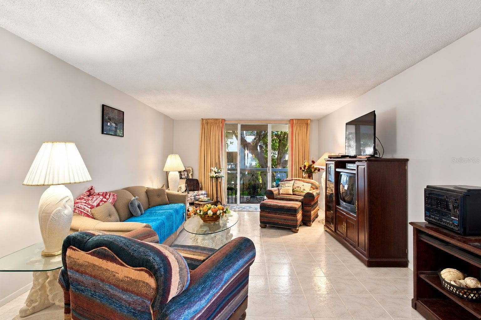 2630 PEARCE DRIVE, #211, Clearwater, FL 33764 2630 PEARCE DRIVE, #211, Clearwater, FL 33764