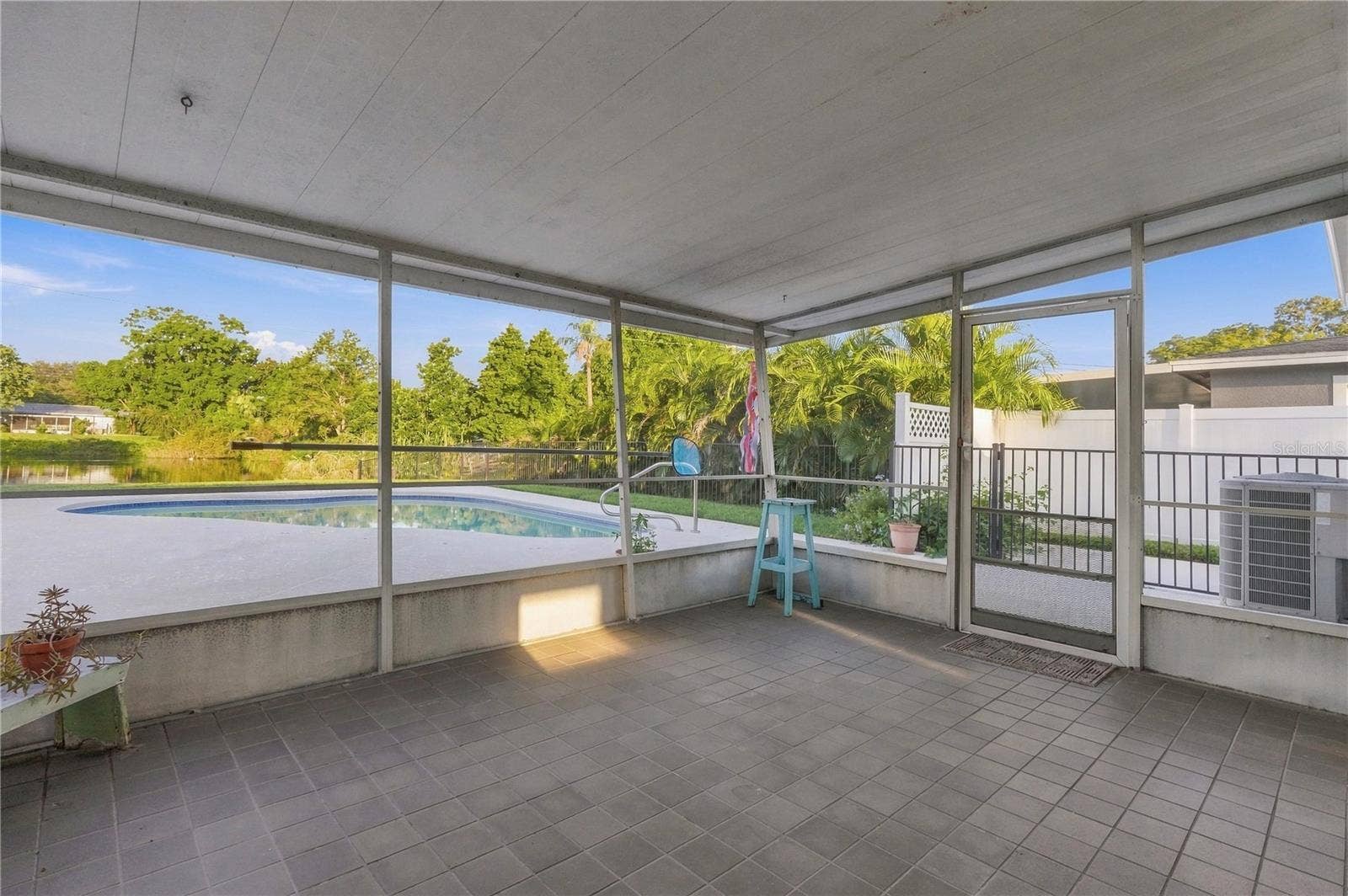 4822 60TH WAY N, Kenneth City, FL 33709