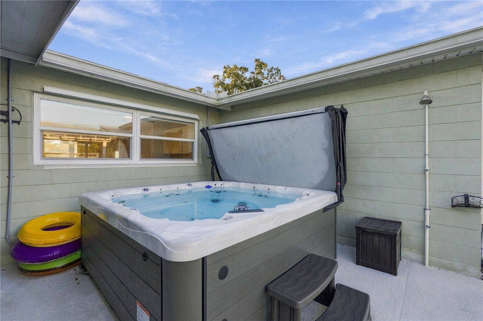 4822 60TH WAY N, Kenneth City, FL 33709