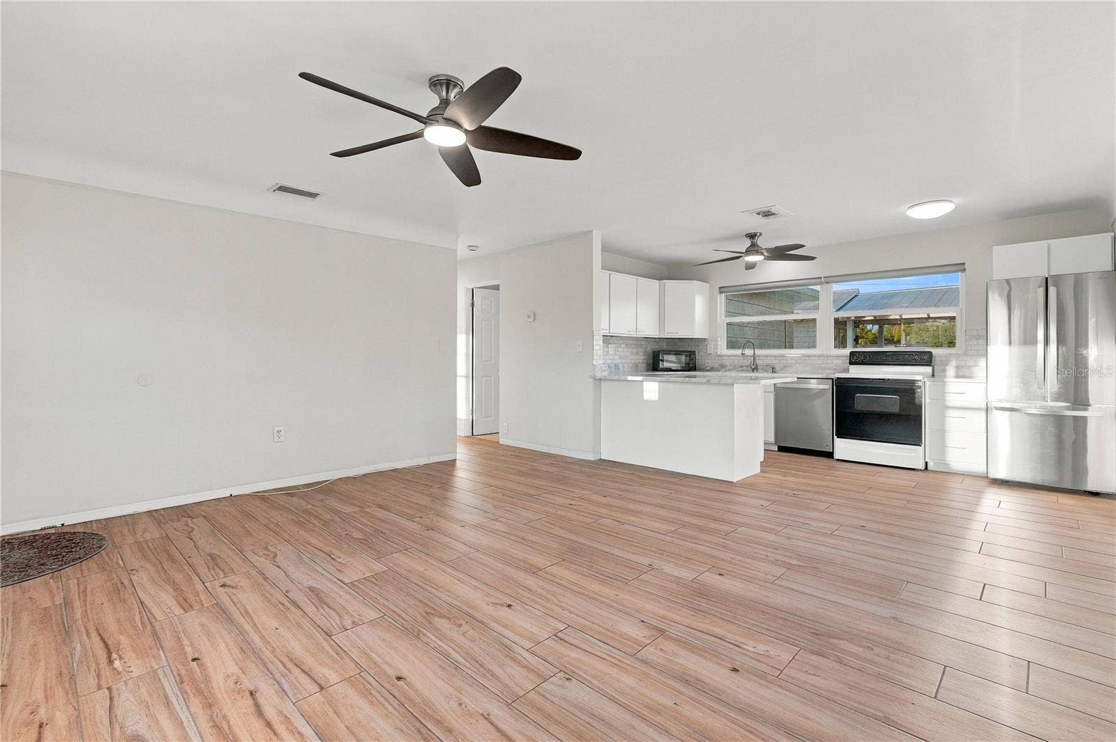 4822 60TH WAY N, Kenneth City, FL 33709