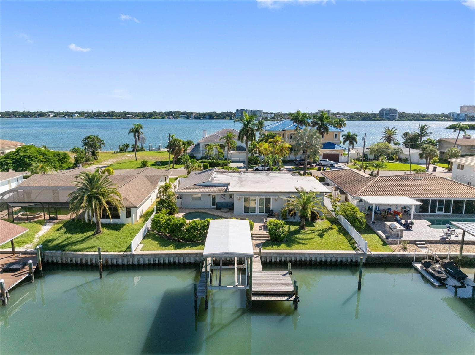 68 S WINDWARD ISLAND W, Clearwater Beach, FL 33767 68 S WINDWARD ISLAND W, Clearwater Beach, FL 33767