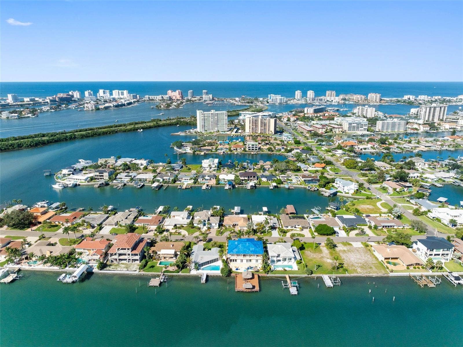 68 S WINDWARD ISLAND W, Clearwater Beach, FL 33767 68 S WINDWARD ISLAND W, Clearwater Beach, FL 33767