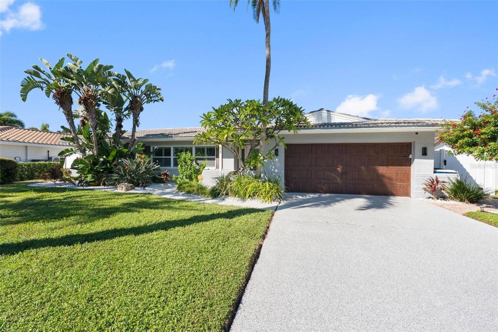 68 S WINDWARD ISLAND W, Clearwater Beach, FL 33767 68 S WINDWARD ISLAND W, Clearwater Beach, FL 33767