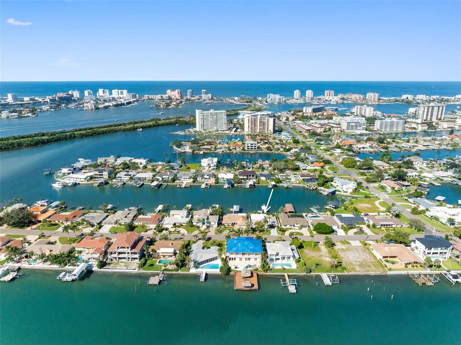 68 S WINDWARD ISLAND W, Clearwater Beach, FL 33767 68 S WINDWARD ISLAND W, Clearwater Beach, FL 33767