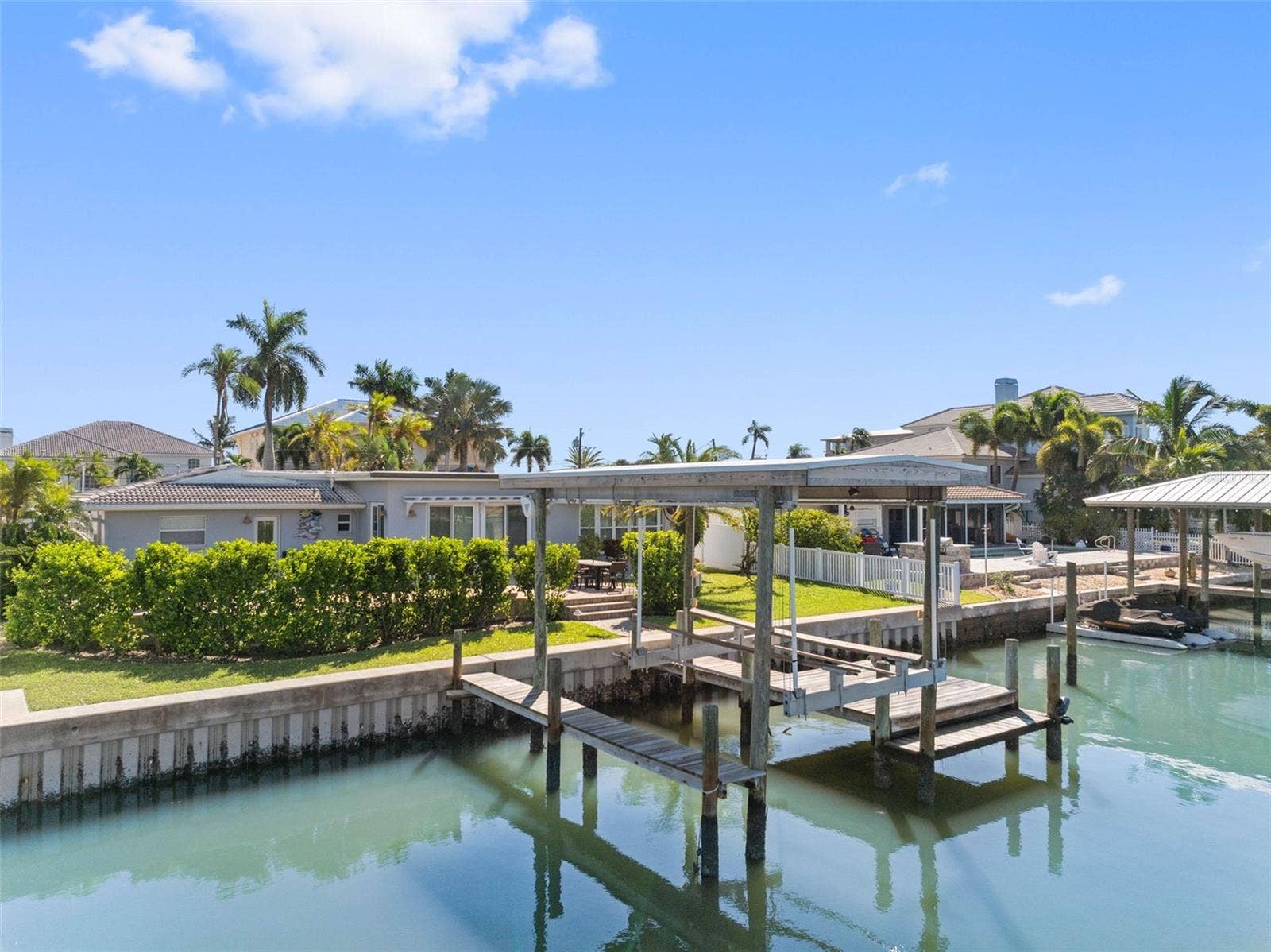 68 S WINDWARD ISLAND W, Clearwater Beach, FL 33767 68 S WINDWARD ISLAND W, Clearwater Beach, FL 33767