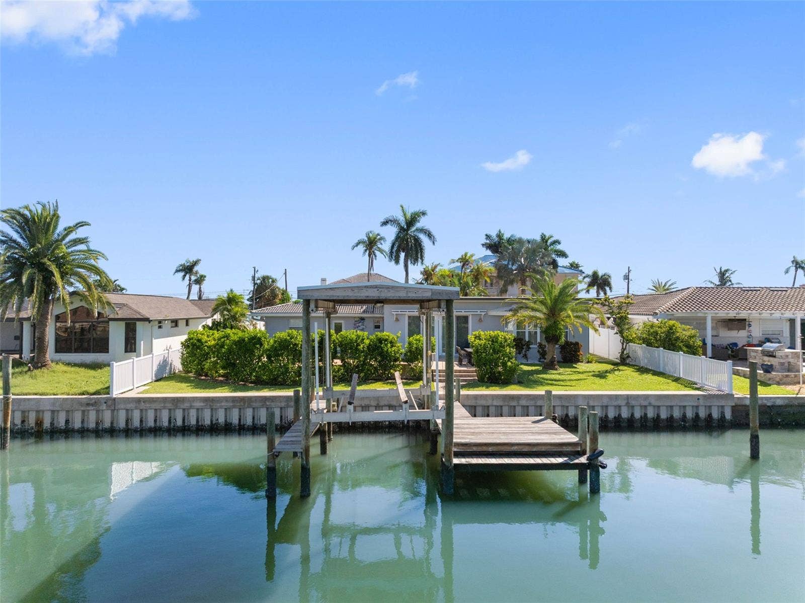 68 S WINDWARD ISLAND W, Clearwater Beach, FL 33767 68 S WINDWARD ISLAND W, Clearwater Beach, FL 33767
