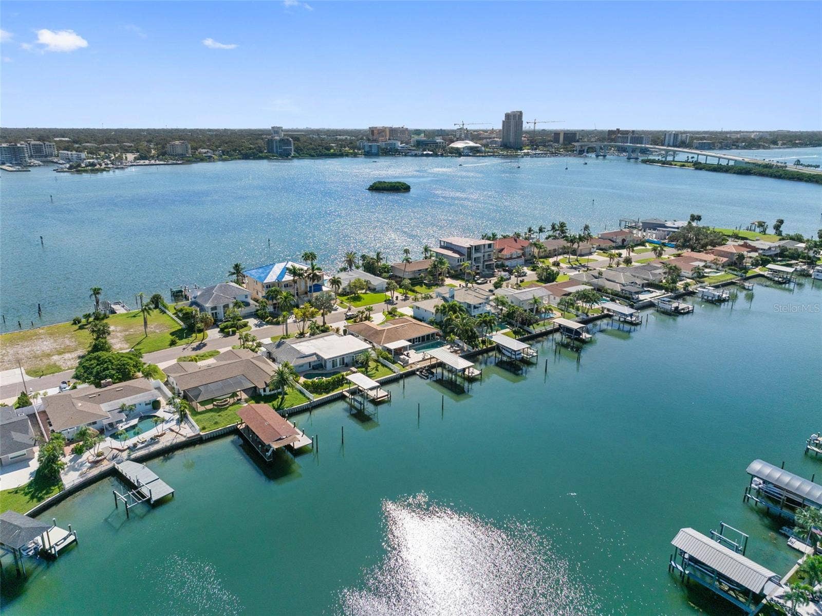 68 S WINDWARD ISLAND W, Clearwater Beach, FL 33767 68 S WINDWARD ISLAND W, Clearwater Beach, FL 33767