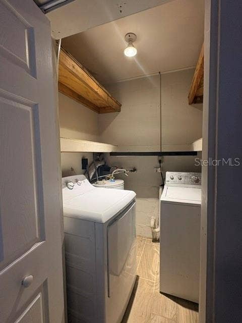 2982 MEADOW VIEW AVENUE, Largo, FL 33771 Laundry