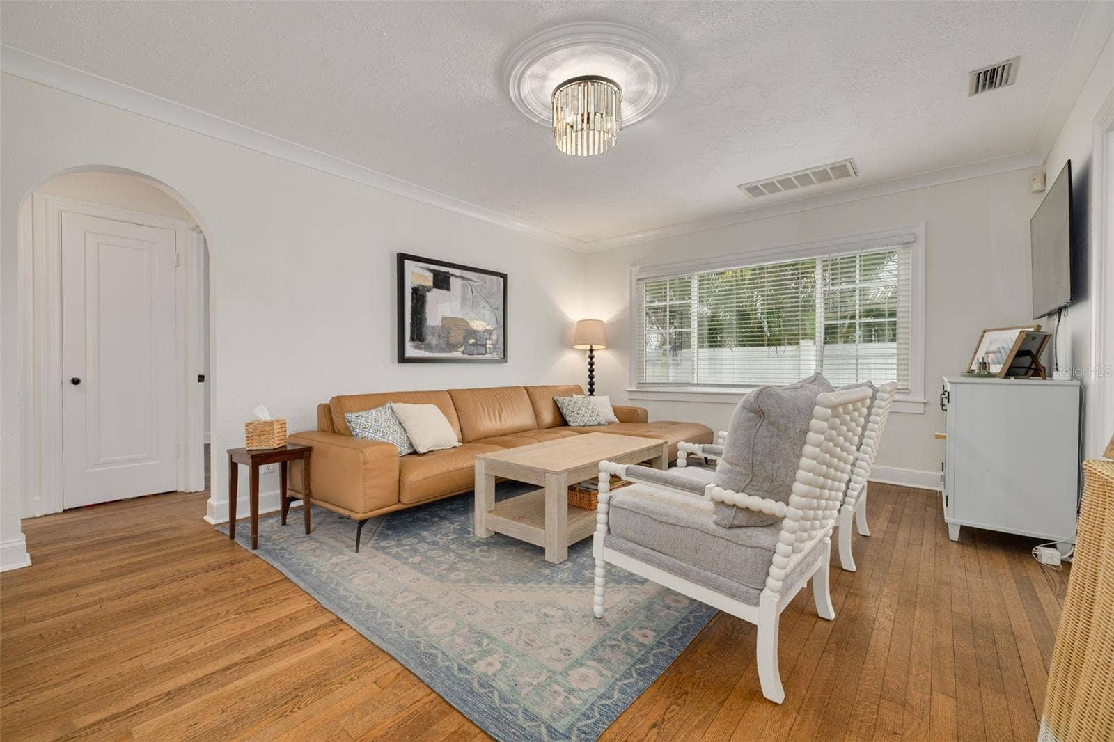 729 26TH AVENUE N, St Petersburg, FL 33704 729 26TH AVENUE N, St Petersburg, FL 33704
