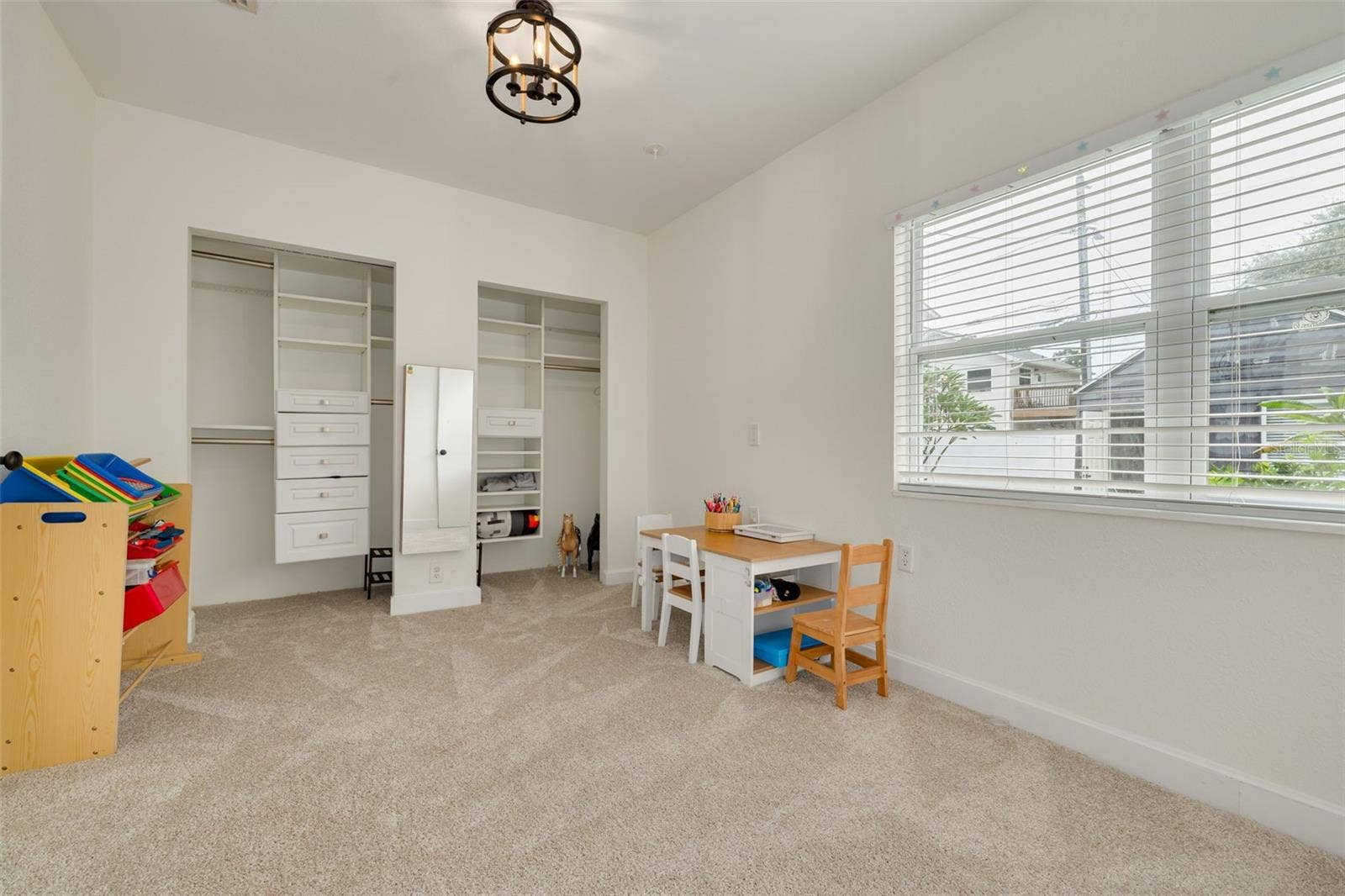729 26TH AVENUE N, St Petersburg, FL 33704 729 26TH AVENUE N, St Petersburg, FL 33704