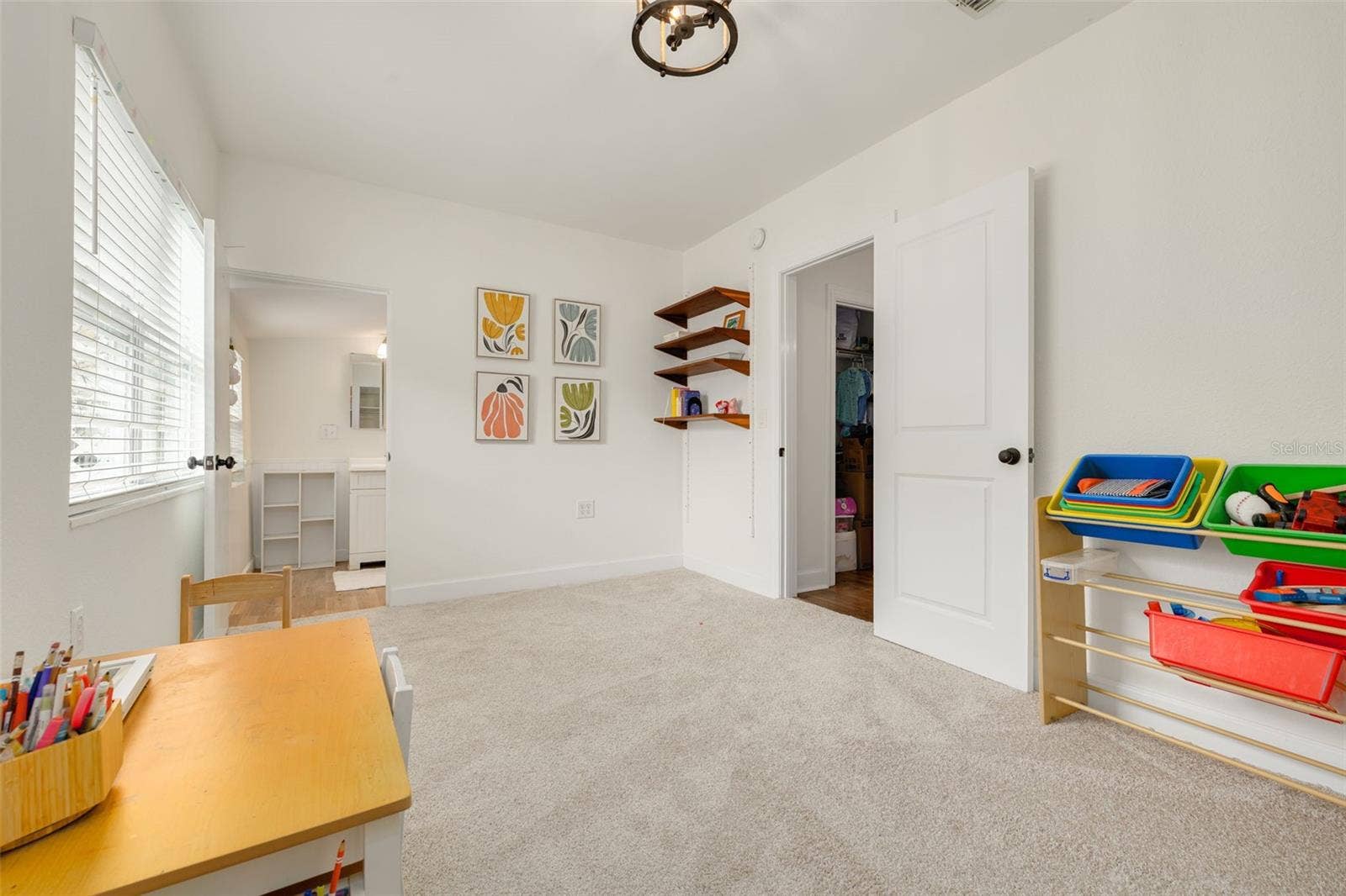 729 26TH AVENUE N, St Petersburg, FL 33704 729 26TH AVENUE N, St Petersburg, FL 33704