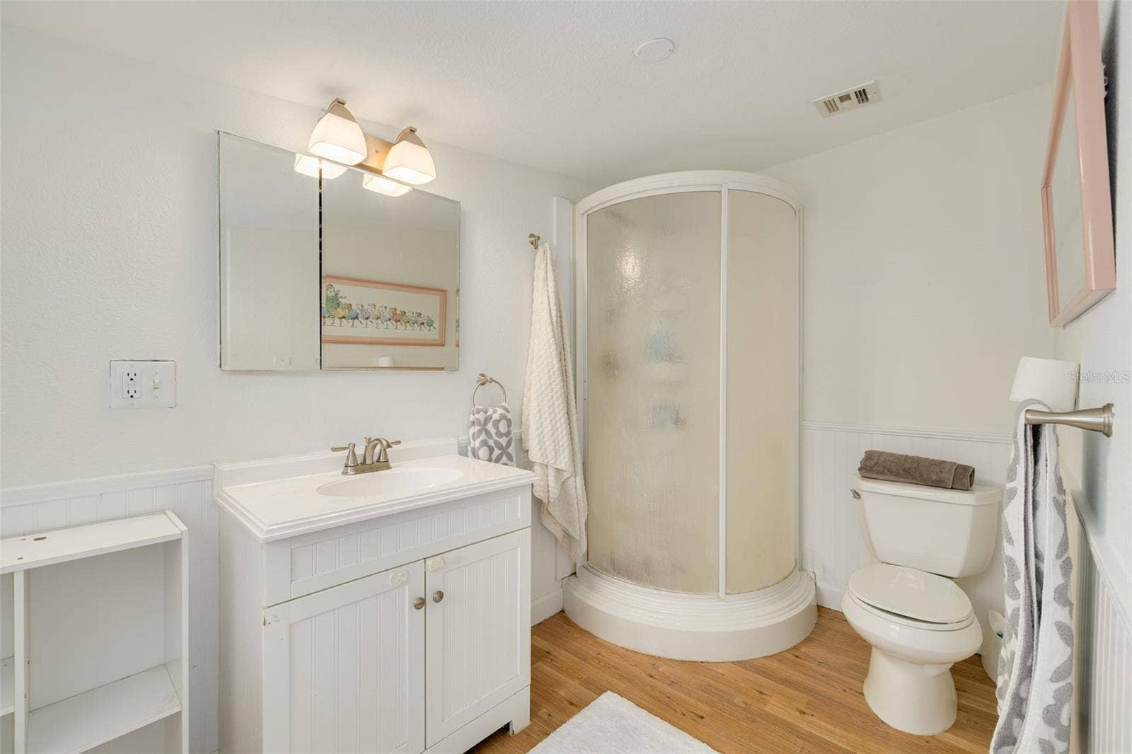 729 26TH AVENUE N, St Petersburg, FL 33704 729 26TH AVENUE N, St Petersburg, FL 33704