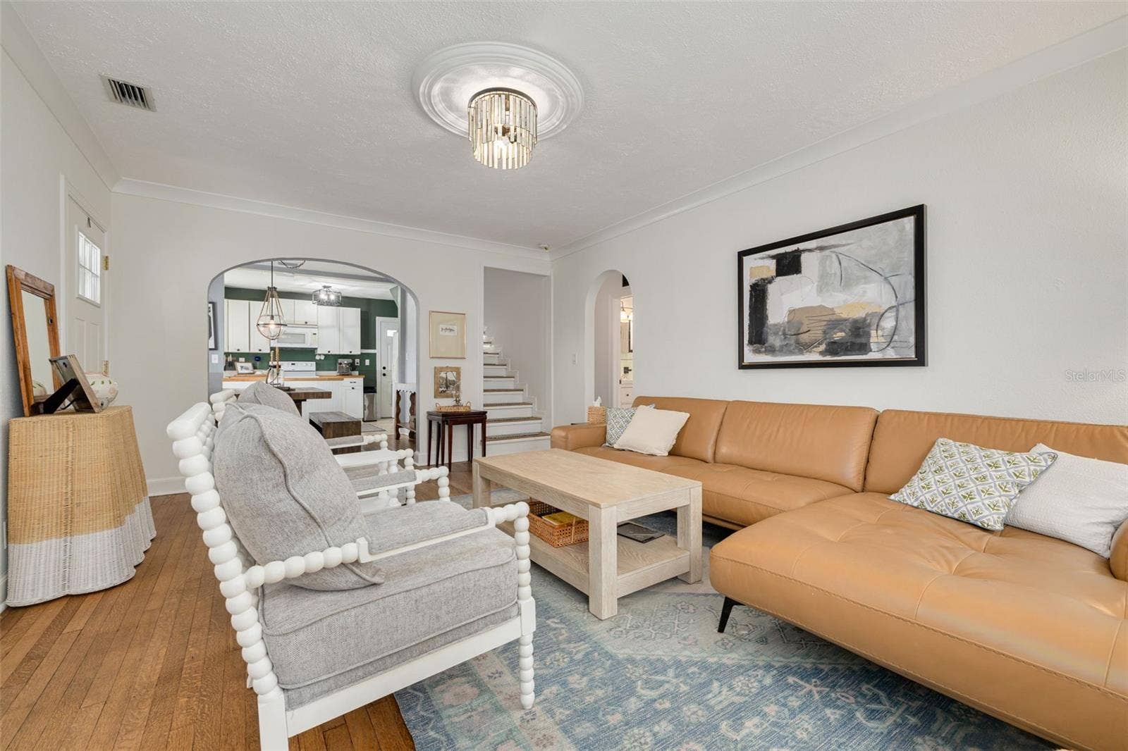 729 26TH AVENUE N, St Petersburg, FL 33704 729 26TH AVENUE N, St Petersburg, FL 33704