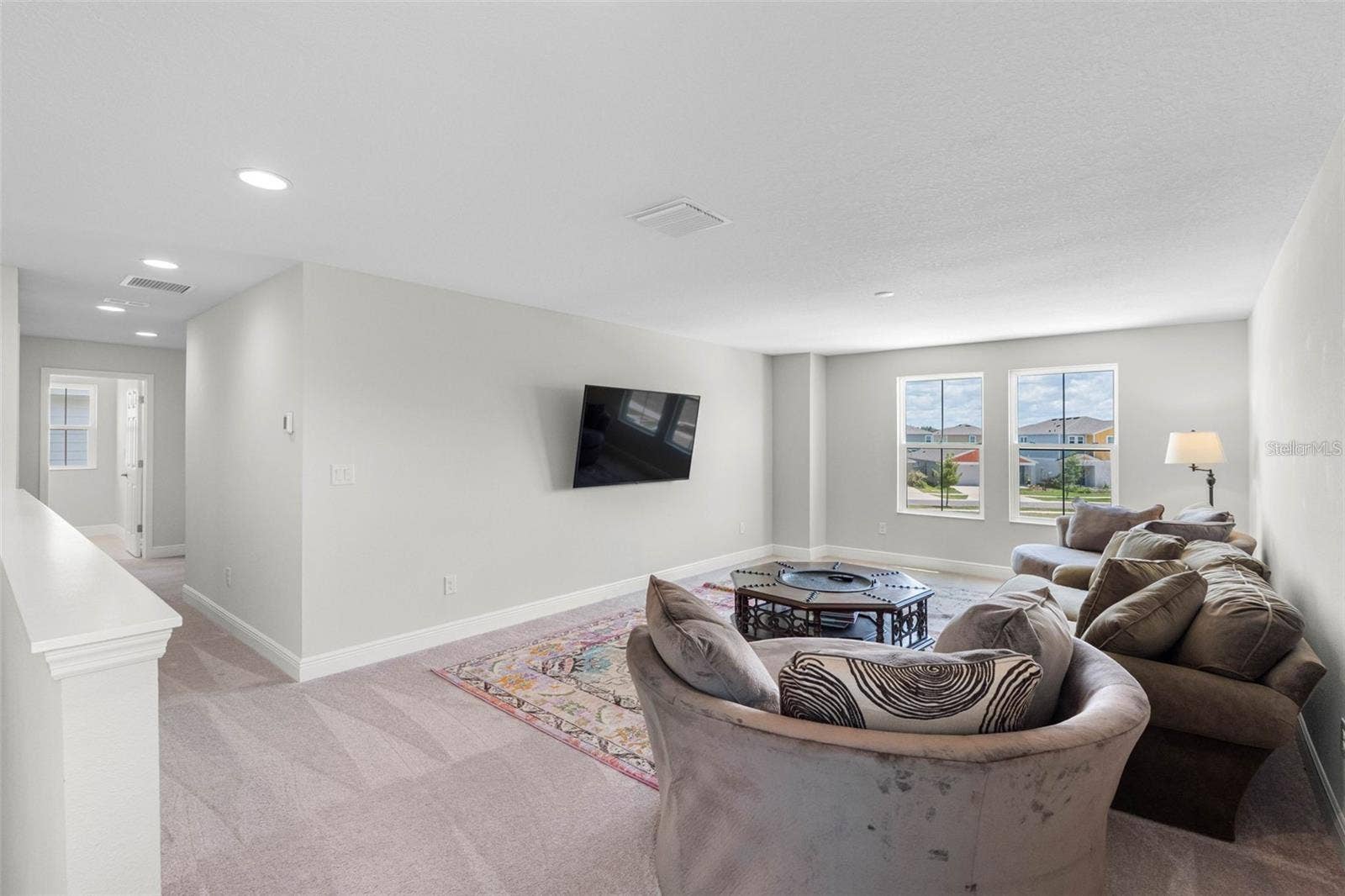 14868 SUMMER BRANCH DRIVE, Lithia, FL 33547 Spacious upstairs loft for a media room, playroom, or office