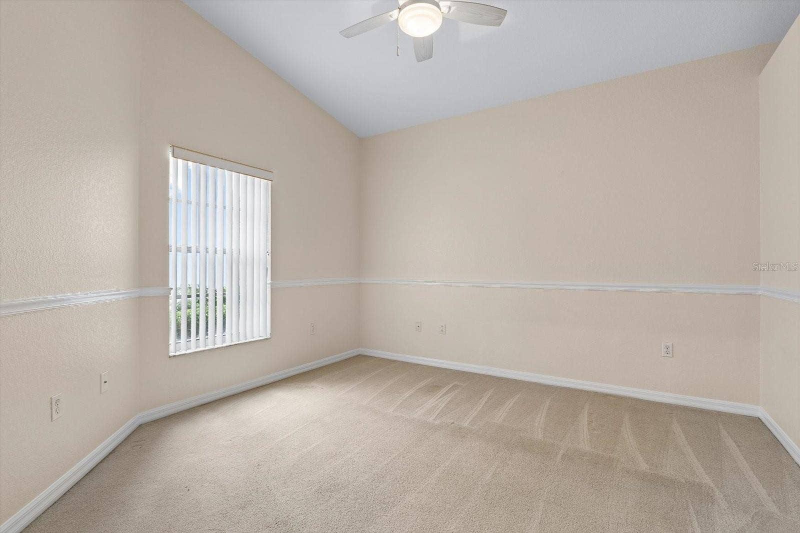 6864 BENDELOW DRIVE, Lakeland, FL 33810 6864 BENDELOW DRIVE, Lakeland, FL 33810