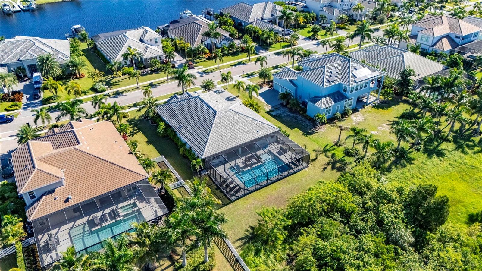 816 MANNS HARBOR DRIVE, Apollo Beach, FL 33572 816 MANNS HARBOR DRIVE, Apollo Beach, FL 33572