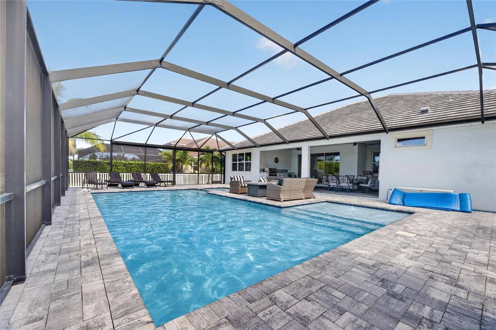 816 MANNS HARBOR DRIVE, Apollo Beach, FL 33572 816 MANNS HARBOR DRIVE, Apollo Beach, FL 33572
