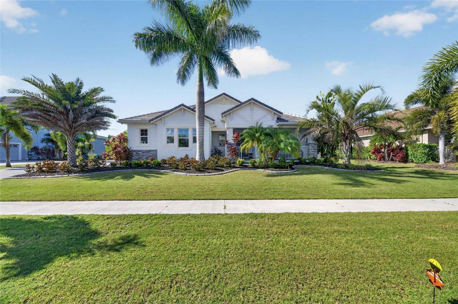 816 MANNS HARBOR DRIVE, Apollo Beach, FL 33572 816 MANNS HARBOR DRIVE, Apollo Beach, FL 33572
