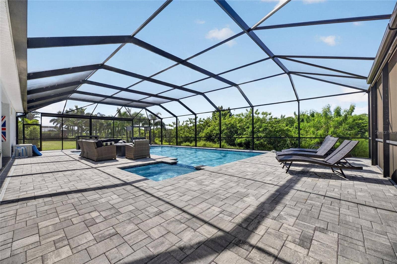 816 MANNS HARBOR DRIVE, Apollo Beach, FL 33572 816 MANNS HARBOR DRIVE, Apollo Beach, FL 33572