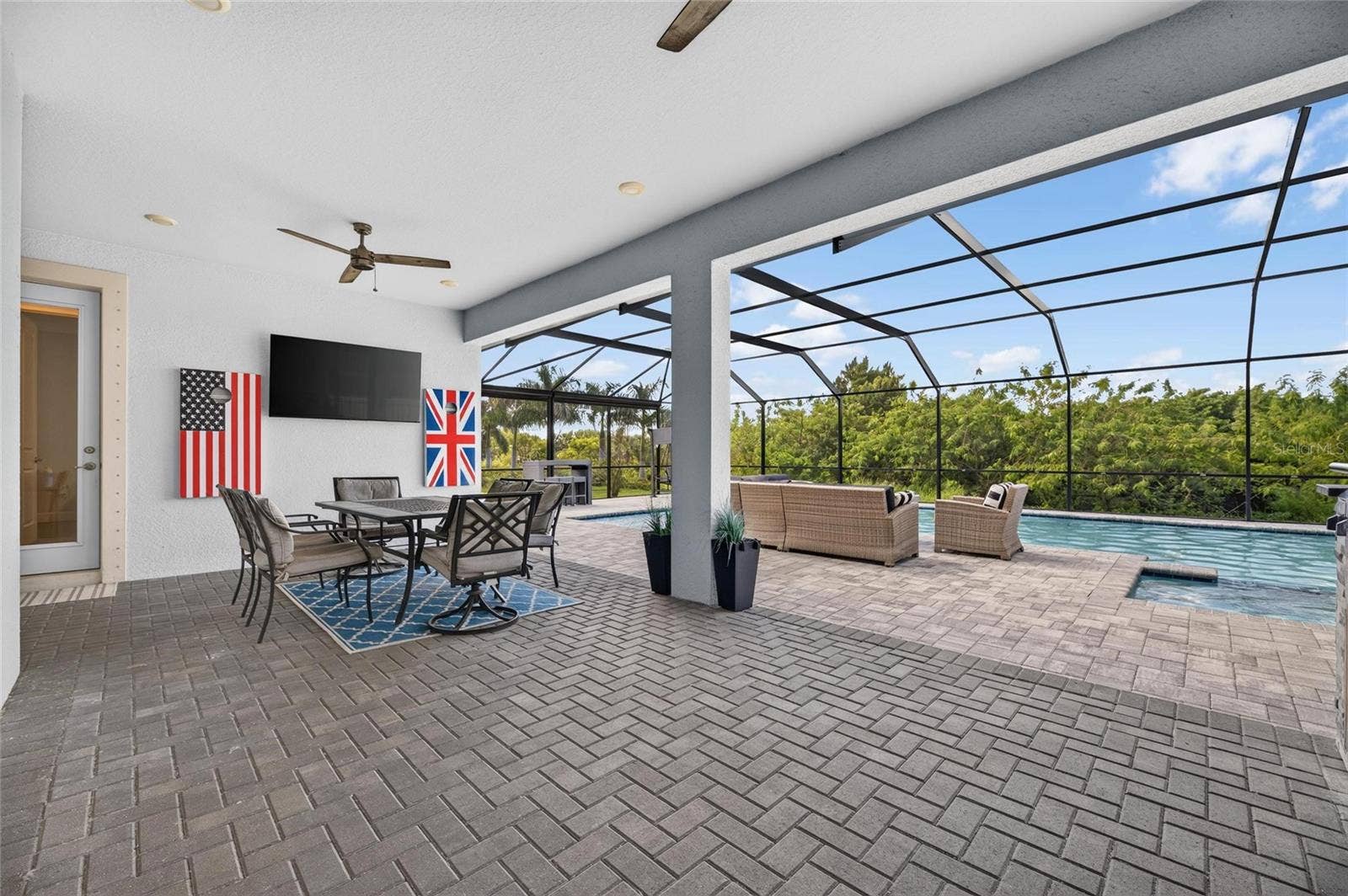 816 MANNS HARBOR DRIVE, Apollo Beach, FL 33572 816 MANNS HARBOR DRIVE, Apollo Beach, FL 33572