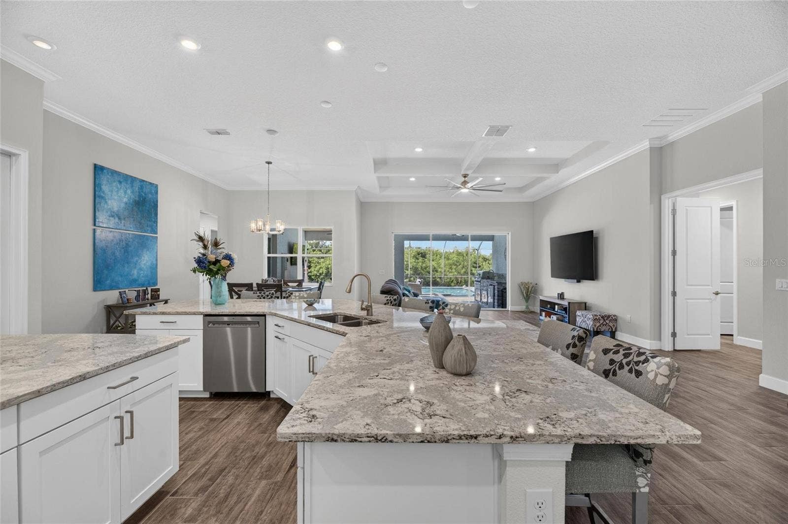 816 MANNS HARBOR DRIVE, Apollo Beach, FL 33572 816 MANNS HARBOR DRIVE, Apollo Beach, FL 33572