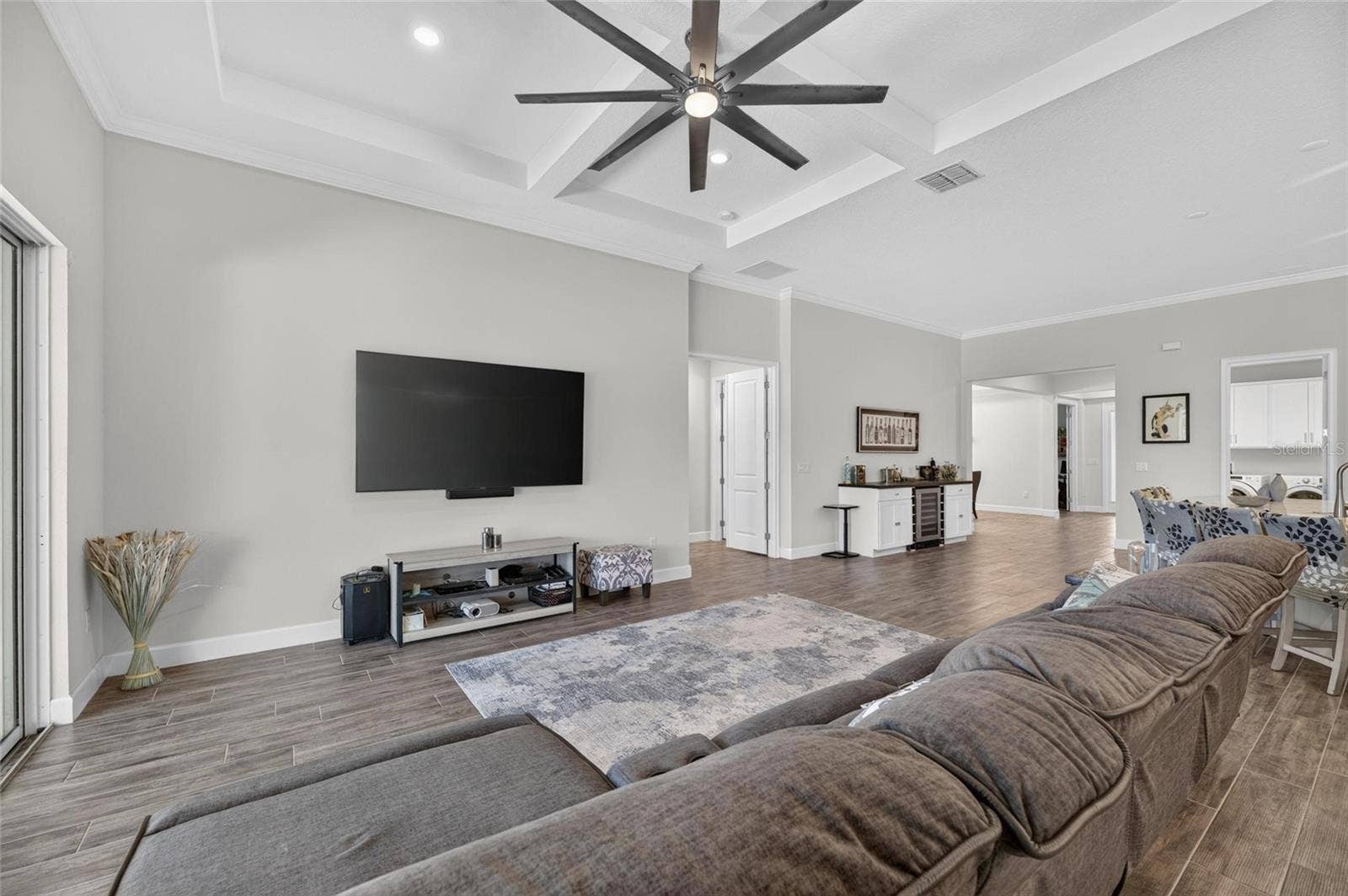 816 MANNS HARBOR DRIVE, Apollo Beach, FL 33572 816 MANNS HARBOR DRIVE, Apollo Beach, FL 33572