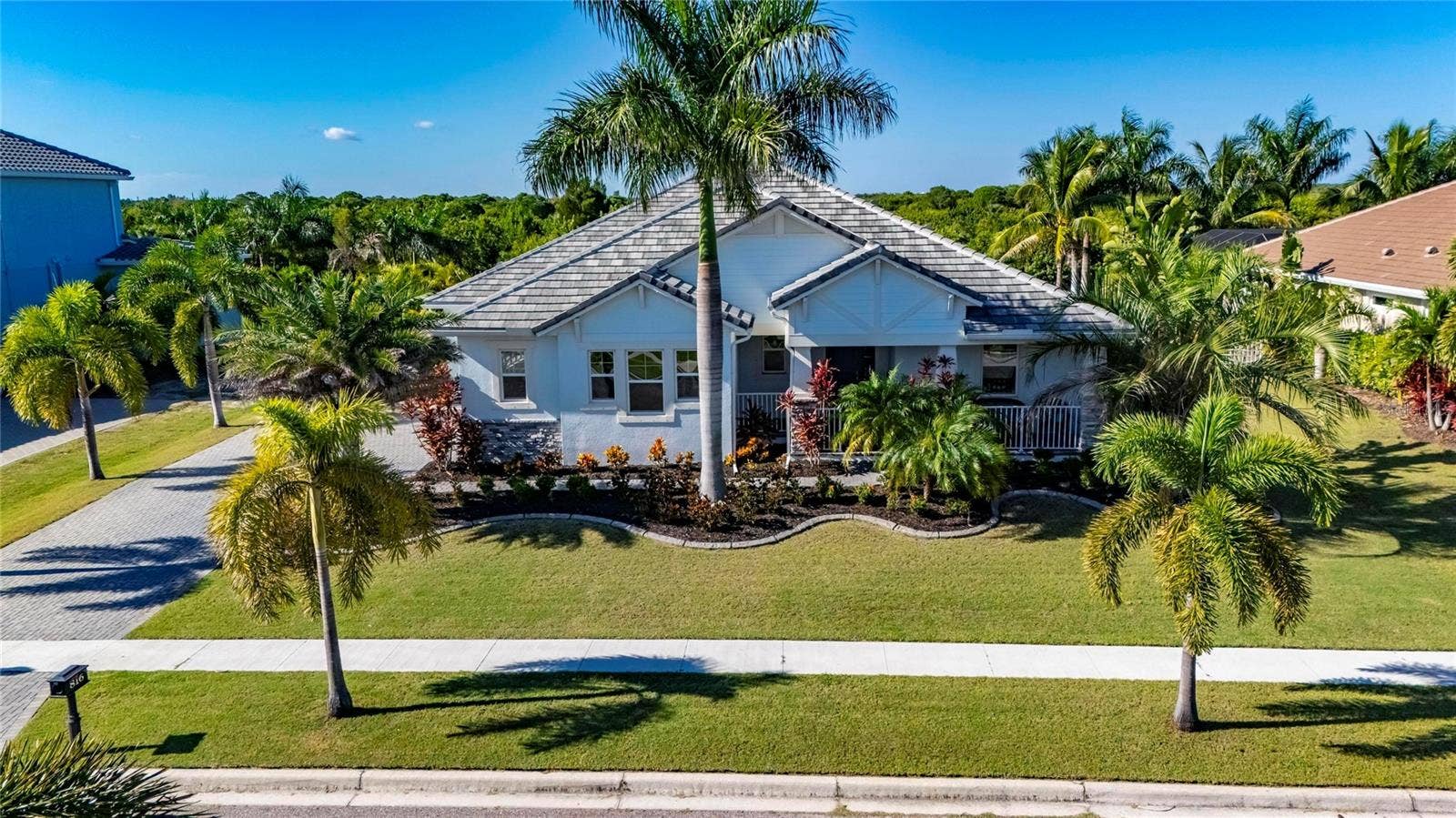 816 MANNS HARBOR DRIVE, Apollo Beach, FL 33572 816 MANNS HARBOR DRIVE, Apollo Beach, FL 33572