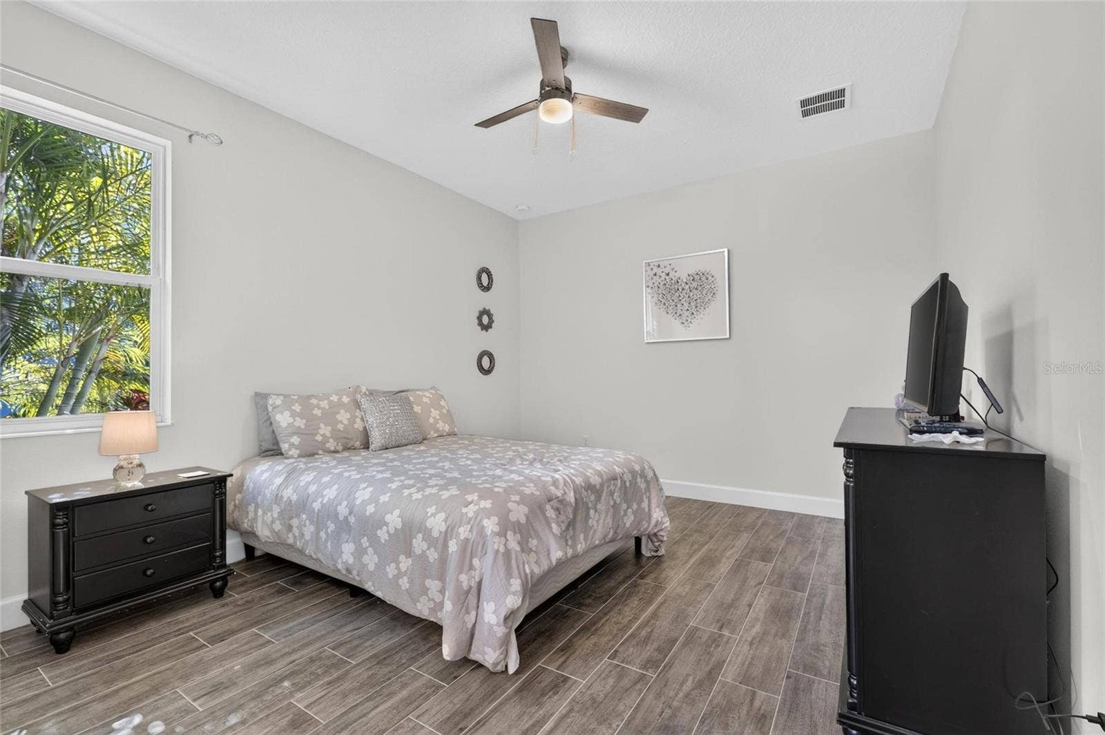 816 MANNS HARBOR DRIVE, Apollo Beach, FL 33572 816 MANNS HARBOR DRIVE, Apollo Beach, FL 33572