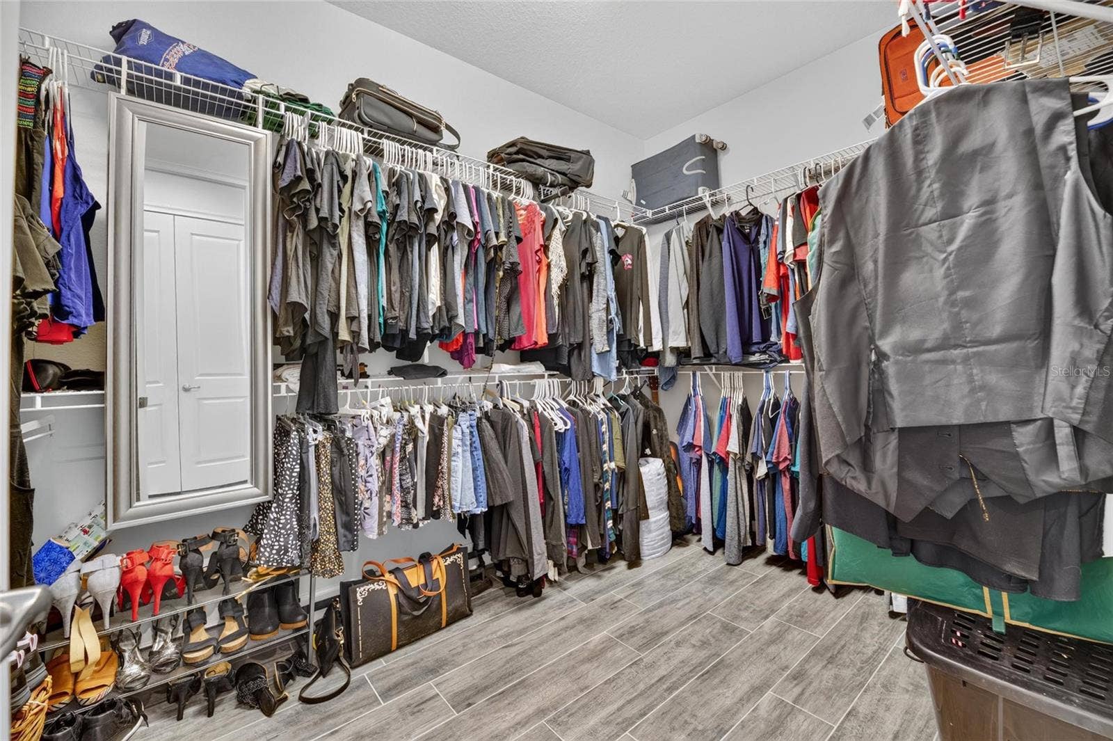 816 MANNS HARBOR DRIVE, Apollo Beach, FL 33572 816 MANNS HARBOR DRIVE, Apollo Beach, FL 33572