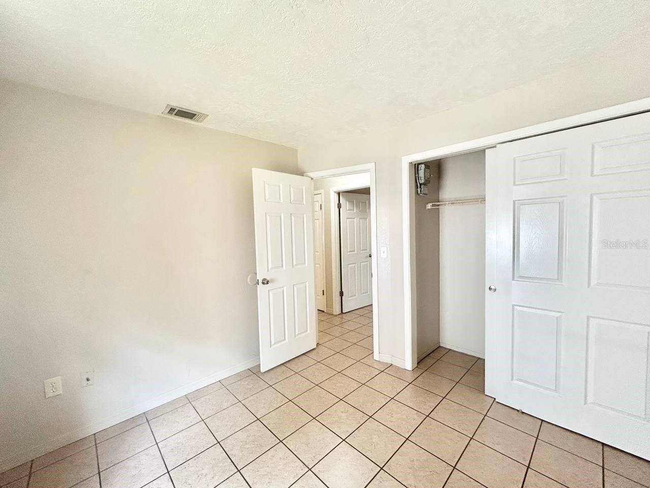 5800 MONTANA AVENUE, New Port Richey, FL 34652