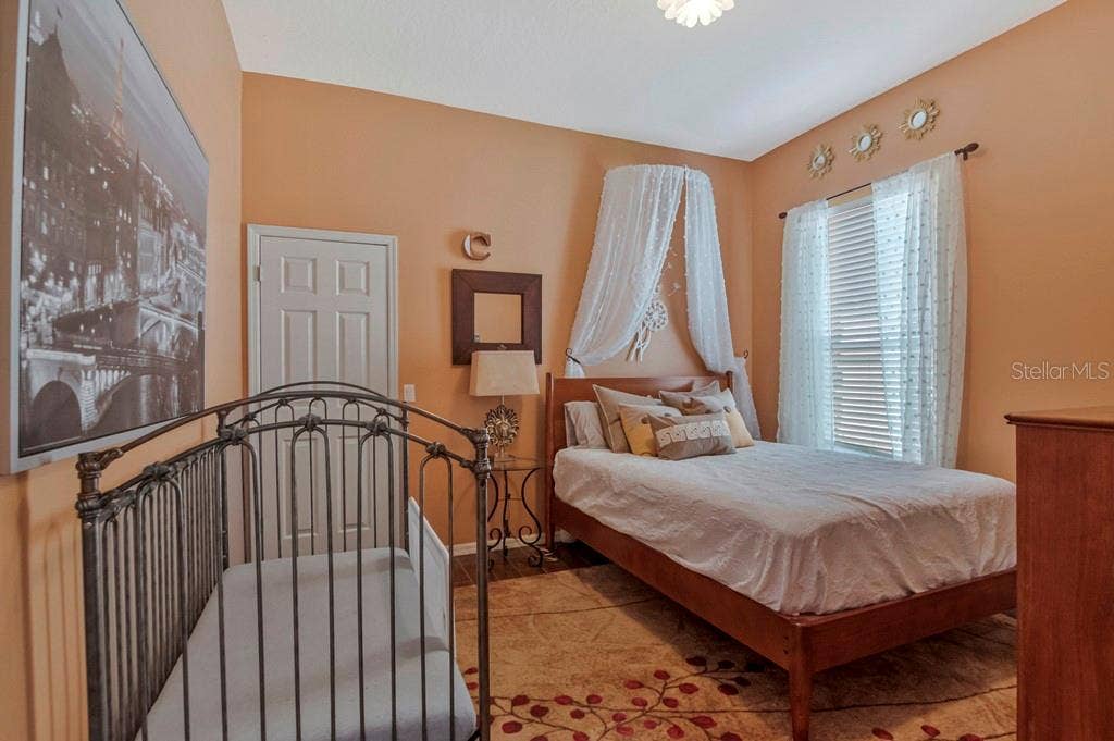 5907 CHERRY OAK DRIVE, Valrico, FL 33596 *Guest Room 4 with Walk in closet