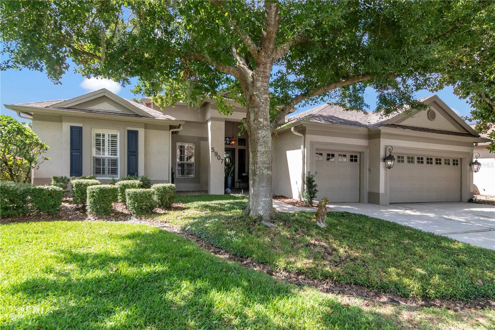 5907 CHERRY OAK DRIVE, Valrico, FL 33596 Welcome Home