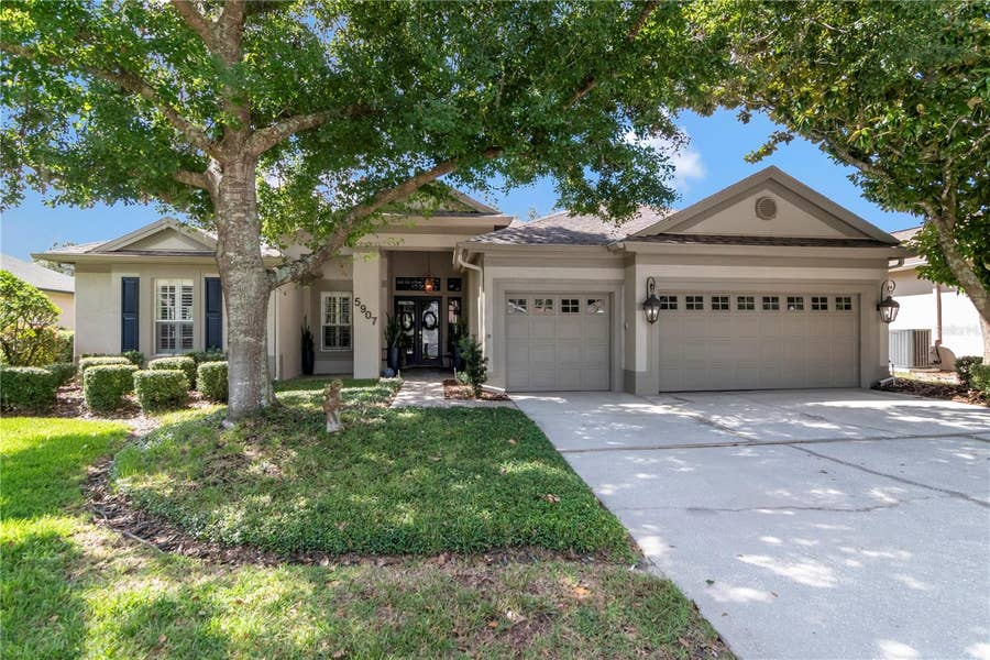 Property photo for 5907 CHERRY OAK DRIVE, Valrico, FL