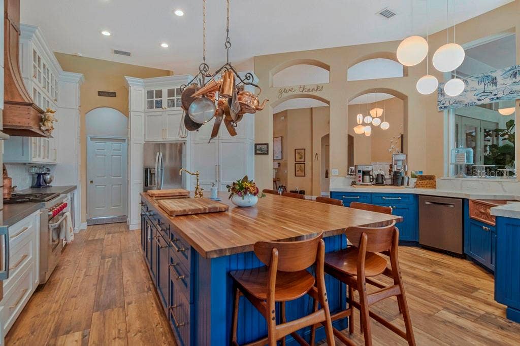 5907 CHERRY OAK DRIVE, Valrico, FL 33596 *Huge Kitchen Island with Butcher Block Countertops