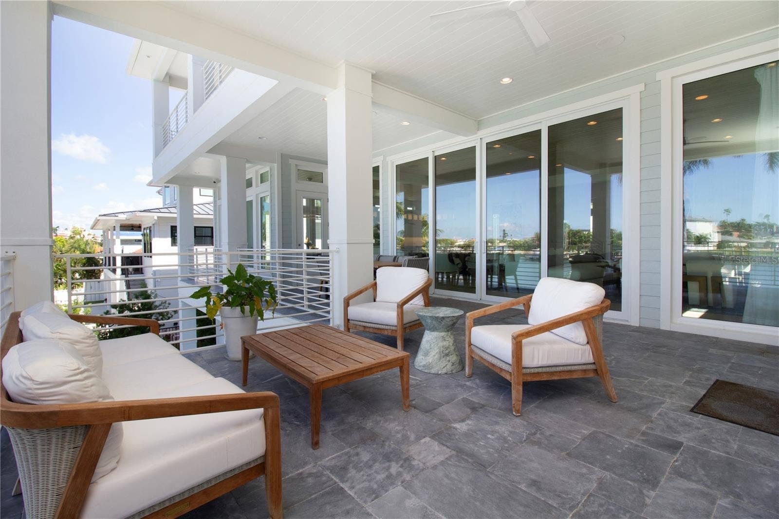 271 S JULIA CIRCLE, St Pete Beach, FL 33706 Outdoor Living - Main Living Level - Floor 2