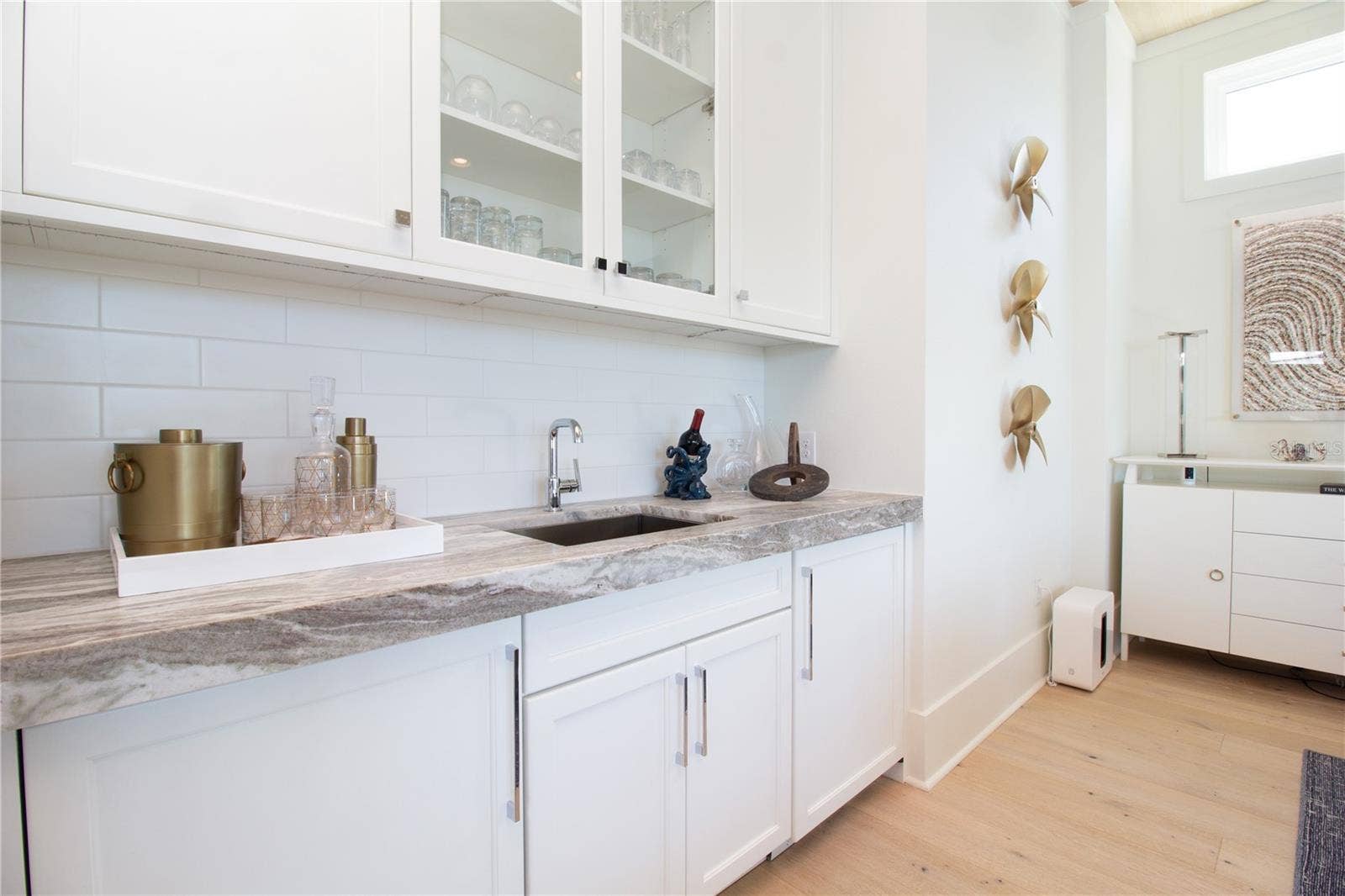 271 S JULIA CIRCLE, St Pete Beach, FL 33706 Wet Bar